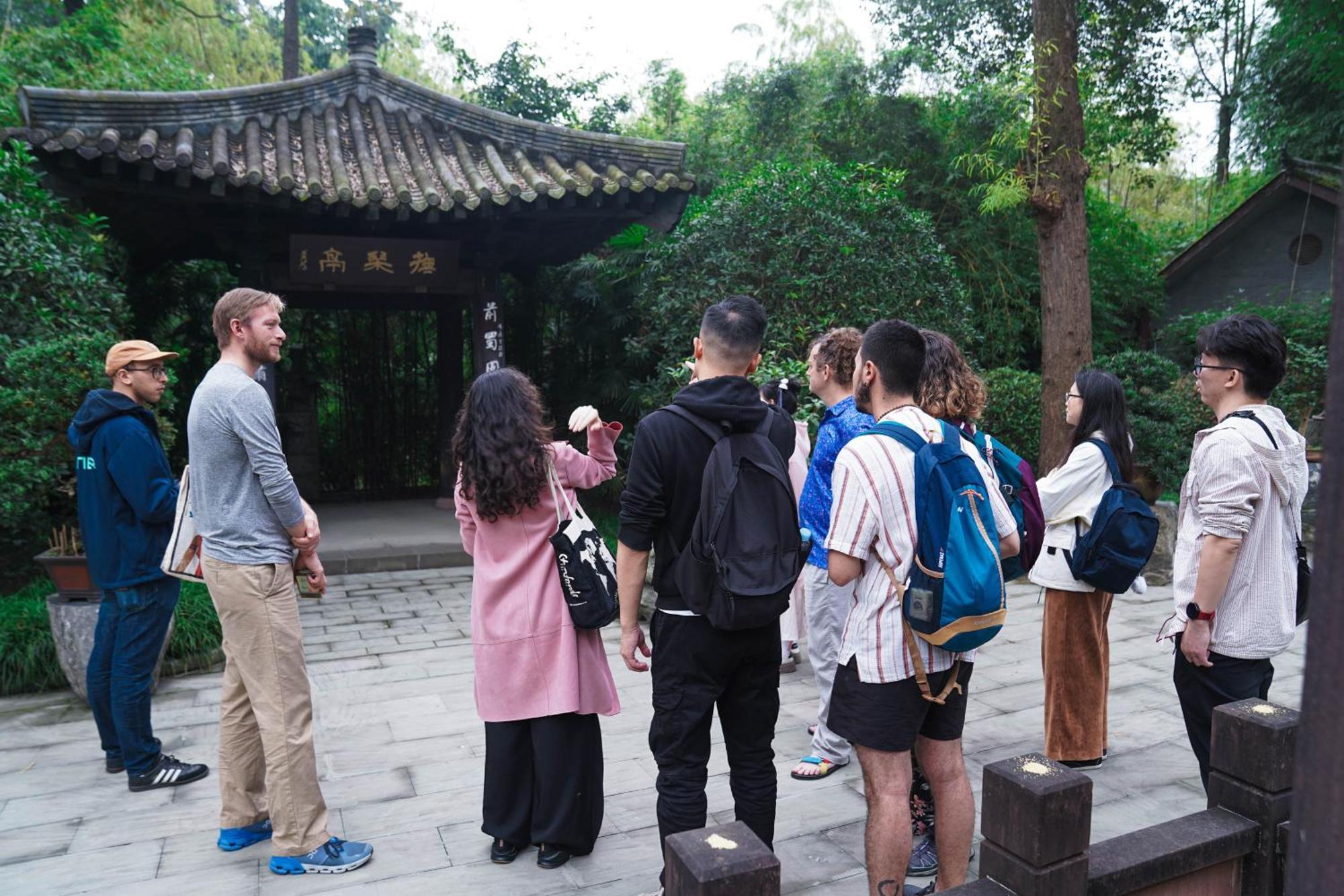 Chengdu Mix Hostel Courtyard Poshpacker Chengdu